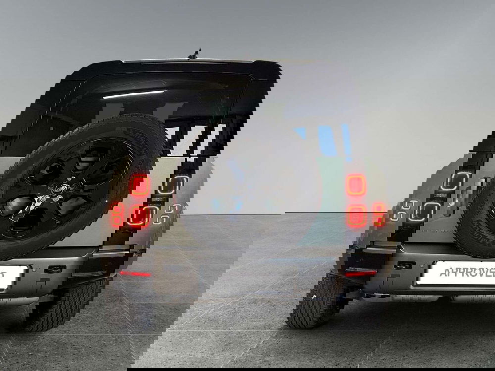 Land Rover Defender nuova a Trento (7)