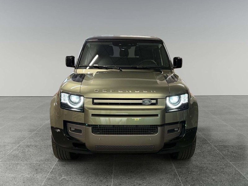 Land Rover Defender nuova a Trento (8)