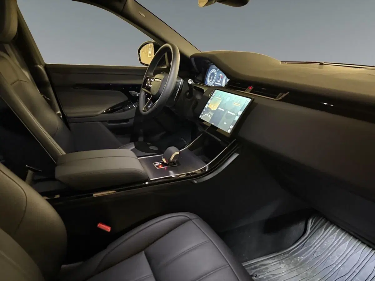 Land Rover Range Rover Evoque nuova a Trento (3)
