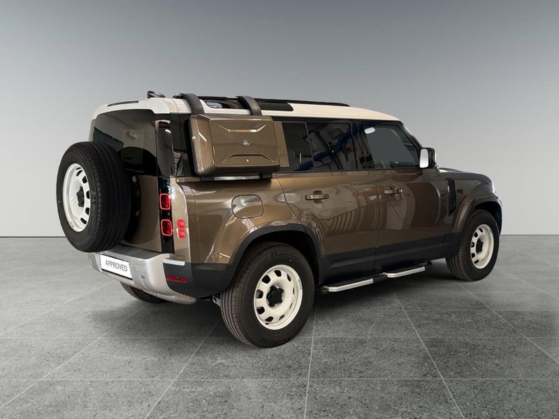 Land Rover Defender nuova a Trento (2)