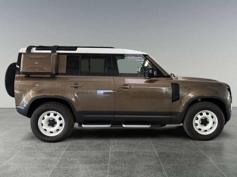 Land Rover Defender nuova a Trento (6)