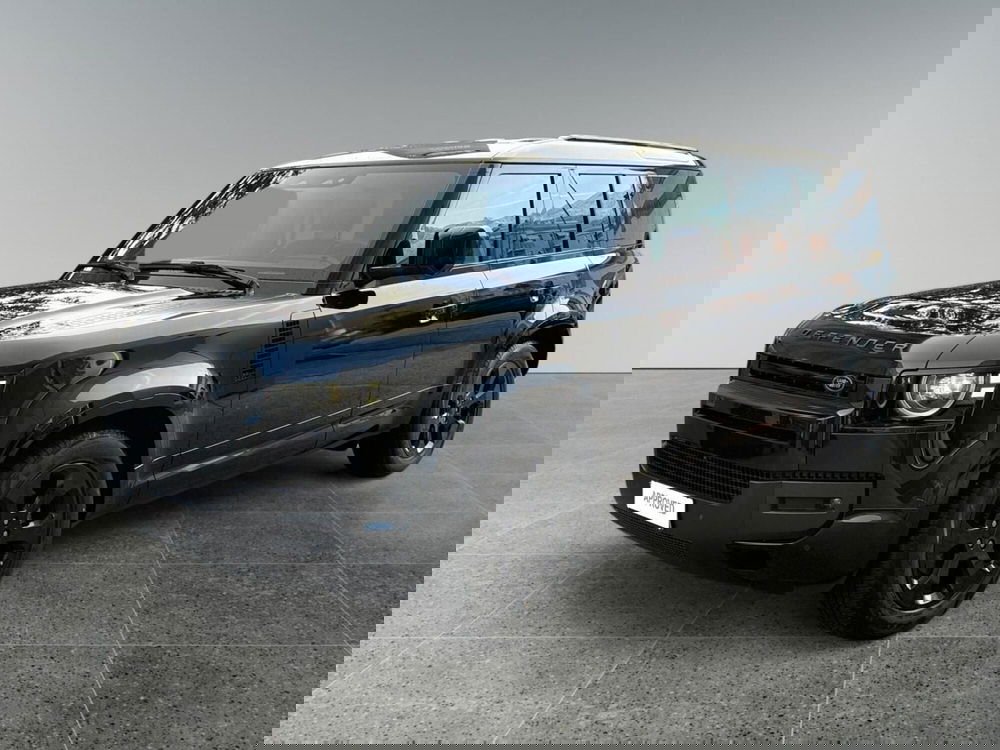 Land Rover Defender nuova a Trento