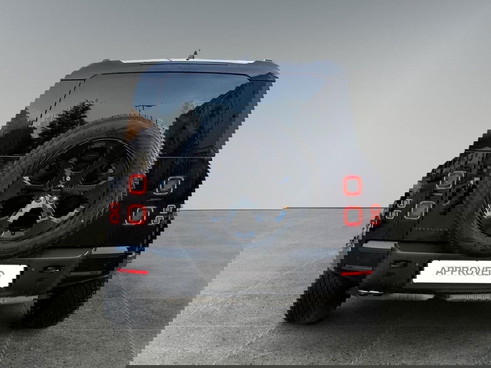 Land Rover Defender nuova a Trento (7)