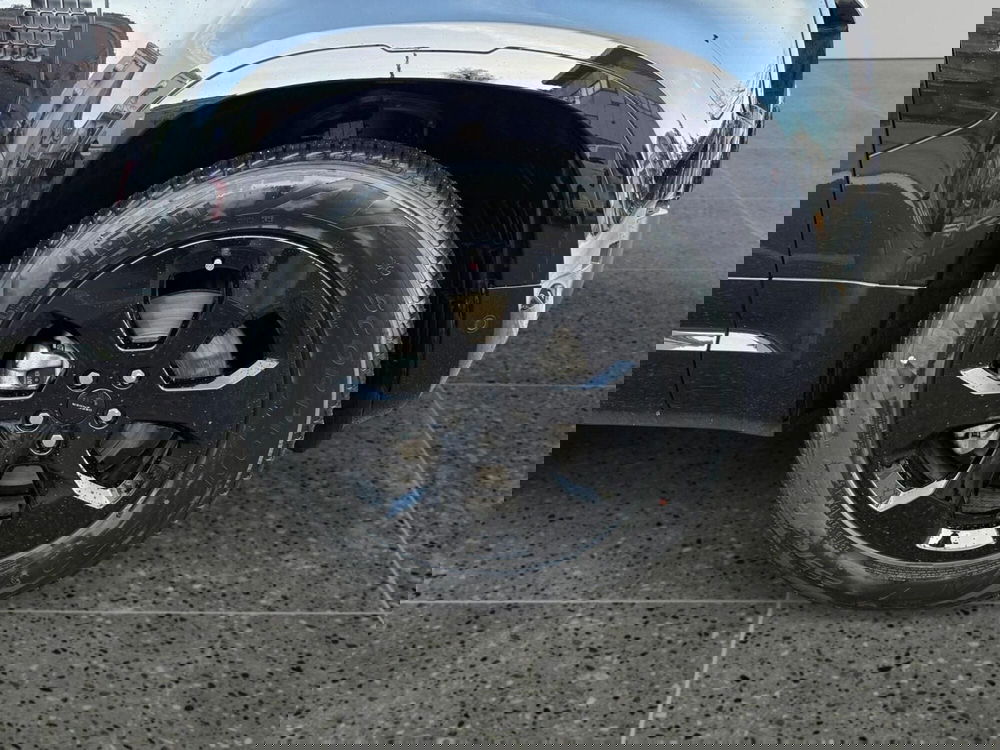 Land Rover Defender nuova a Trento (9)