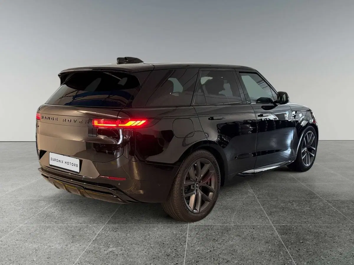 Land Rover Range Rover Sport nuova a Trento (7)