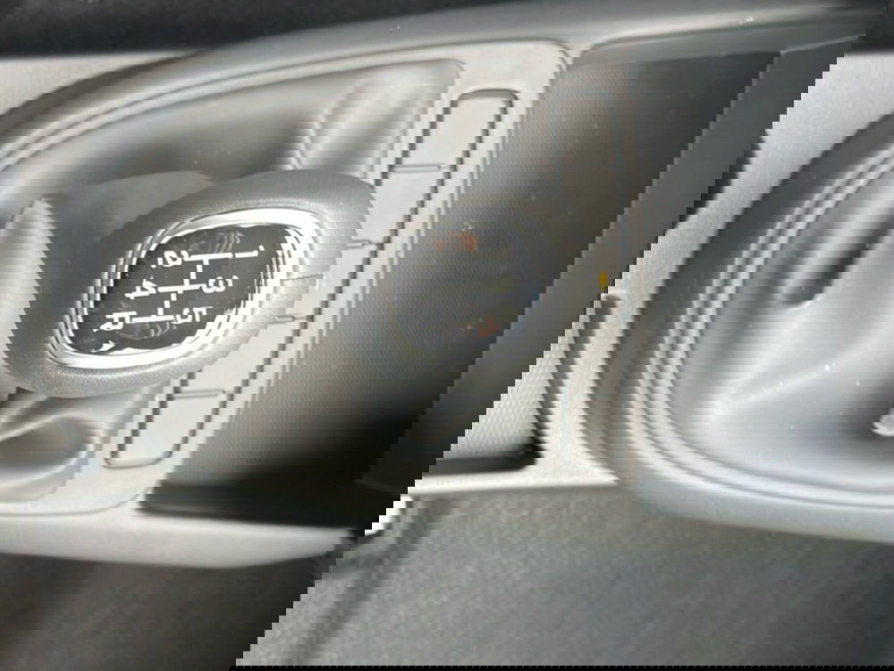 Hyundai i10 nuova a Roma (19)