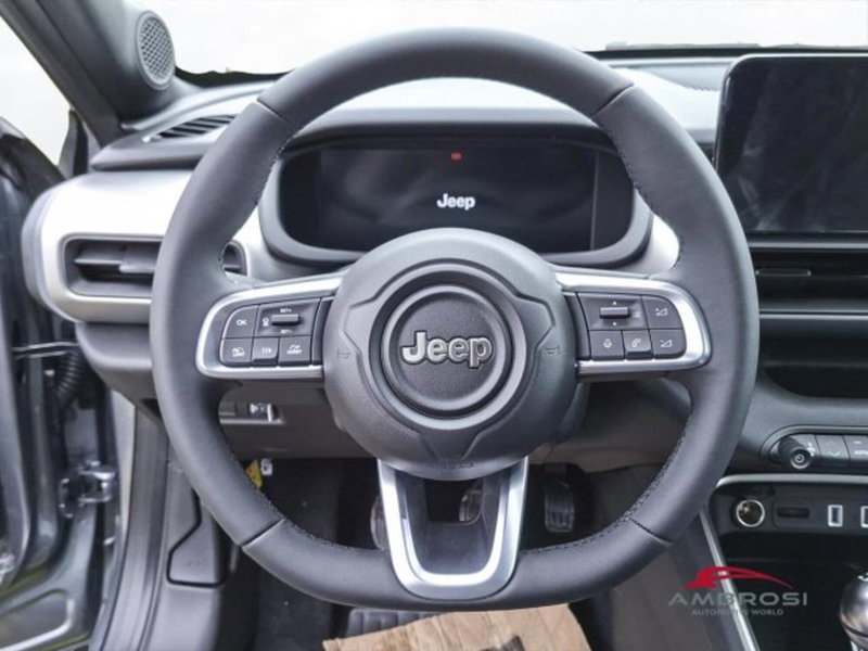 Jeep Avenger nuova a Perugia (13)