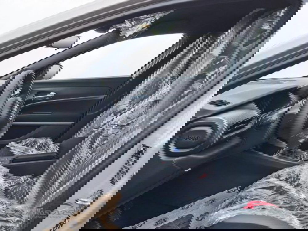 Jeep Avenger nuova a Perugia (10)