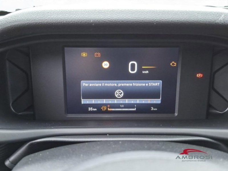Jeep Avenger nuova a Perugia (13)