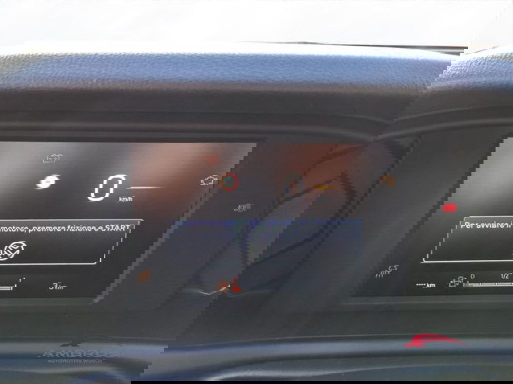 Jeep Avenger nuova a Perugia (13)