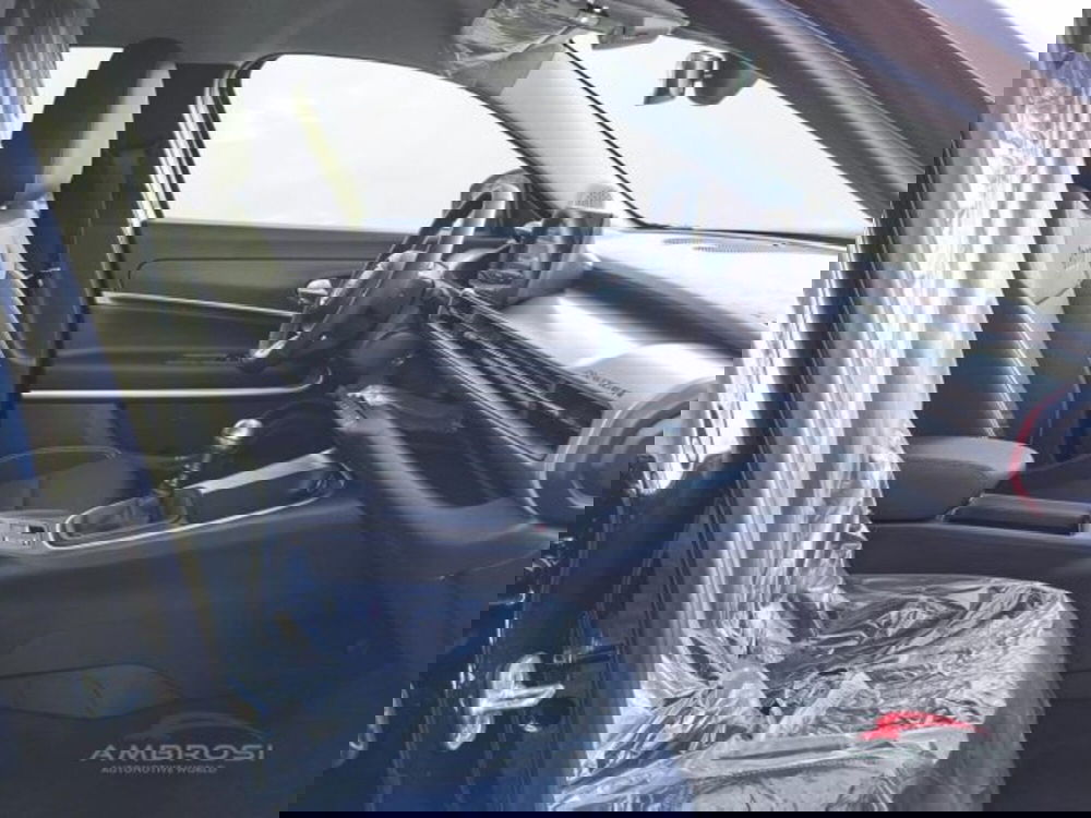 Jeep Avenger nuova a Perugia (12)