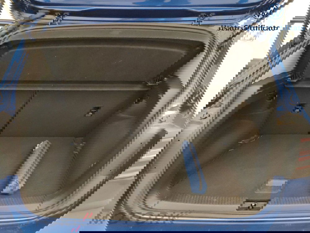 Volkswagen T-Cross usata a Varese (9)