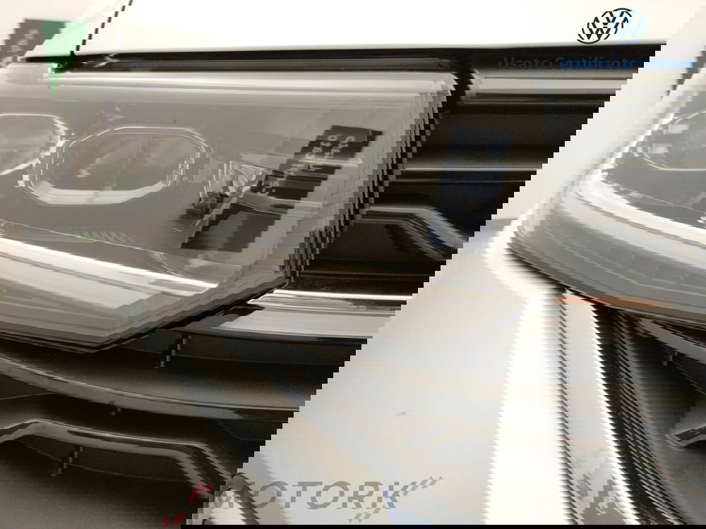 Volkswagen T-Cross nuova a Varese (6)