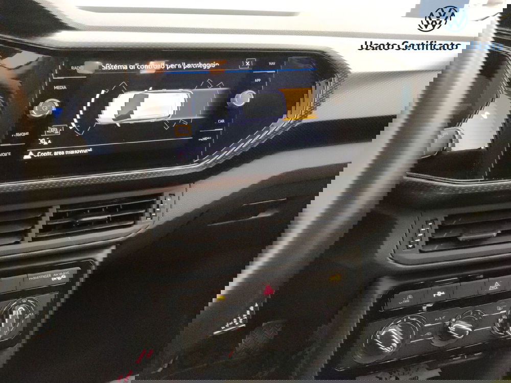 Volkswagen T-Cross usata a Varese (13)