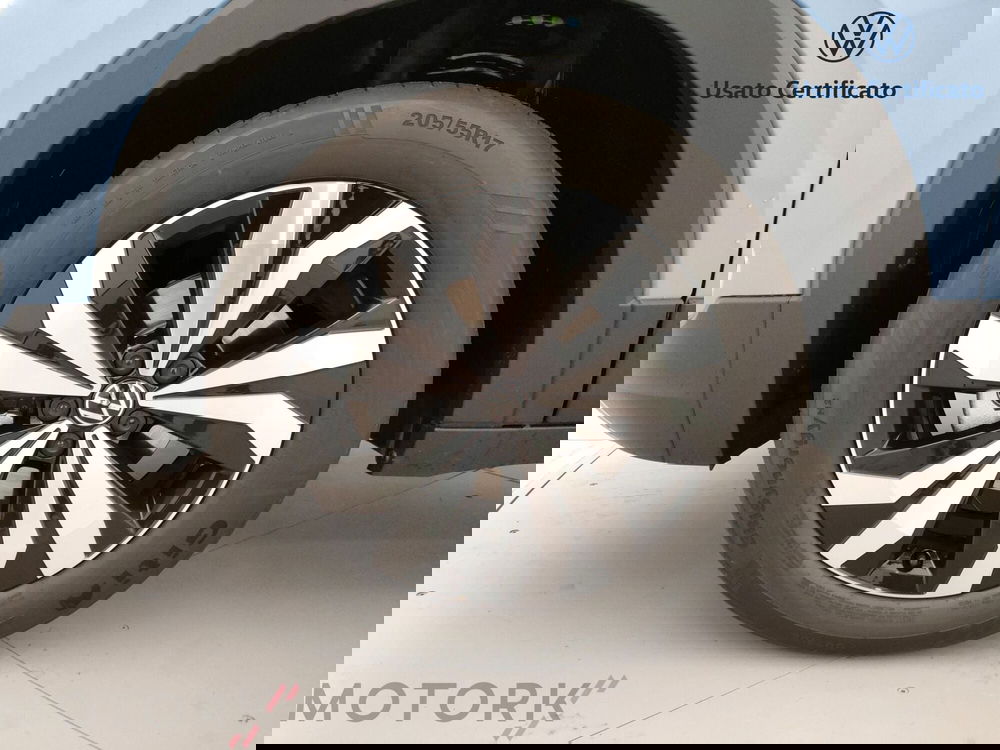 Volkswagen T-Cross nuova a Varese (7)