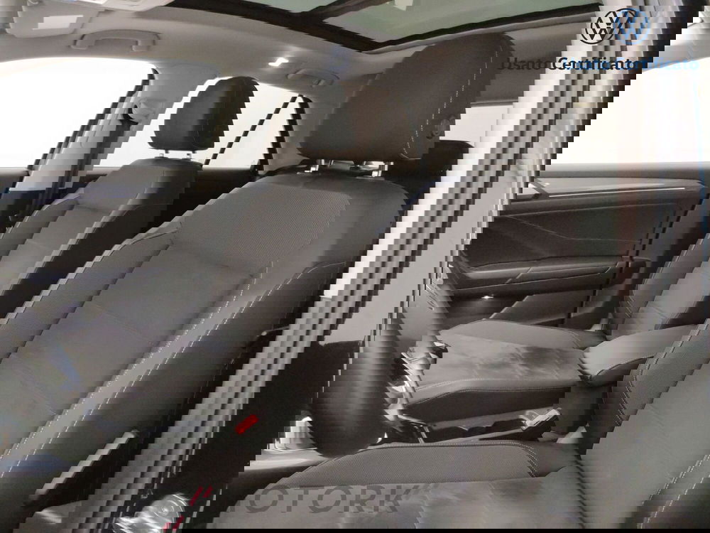 Volkswagen T-Roc usata a Varese (8)