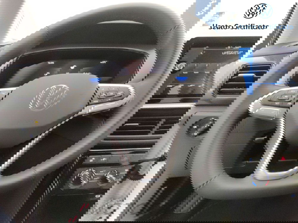 Volkswagen T-Cross nuova a Varese (15)