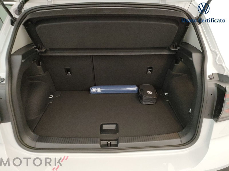 Volkswagen T-Cross nuova a Varese (9)