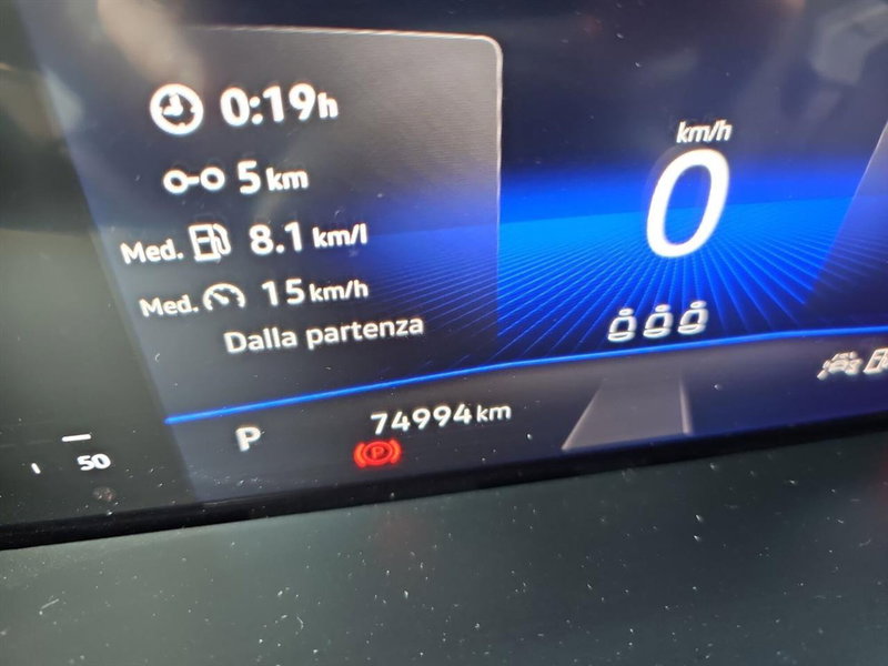 Volkswagen T-Roc usata a Lecco (13)