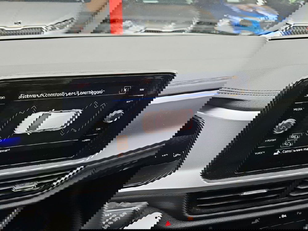 Volkswagen T-Roc usata a Lecco (15)