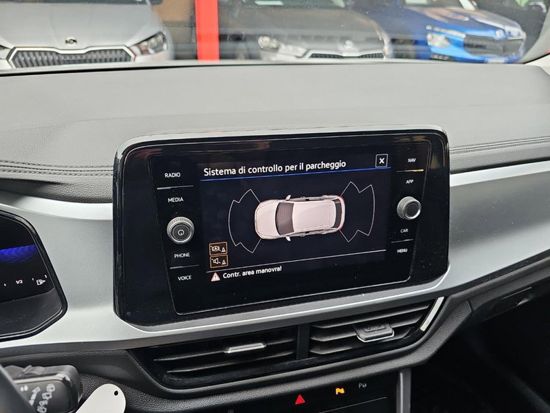 Volkswagen T-Roc usata a Lecco (15)