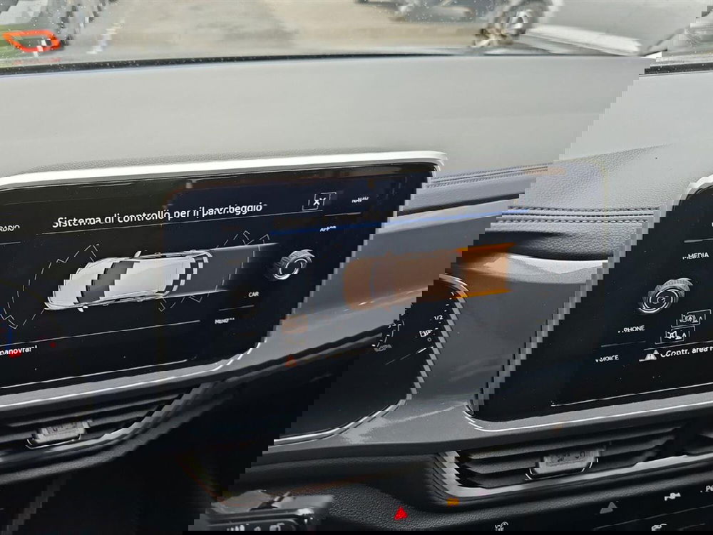 Volkswagen T-Roc usata a Lecco (14)