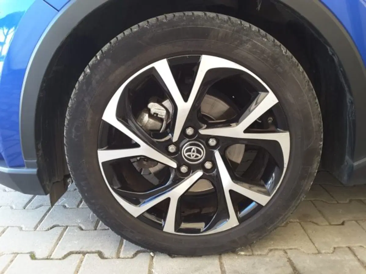 Toyota Toyota C-HR usata a Firenze (4)
