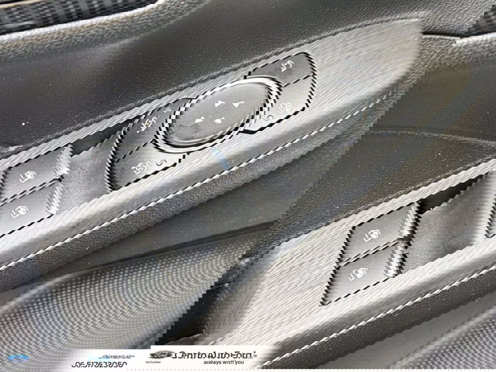 Ford Kuga usata a Roma (19)