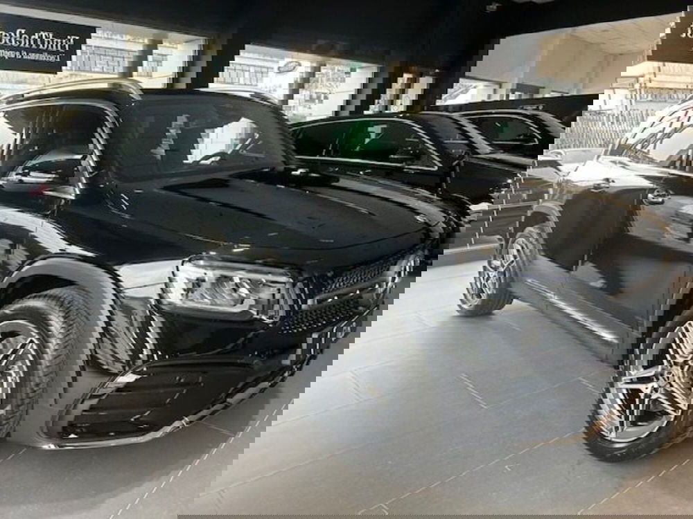 Mercedes-Benz GLB nuova a Potenza (3)