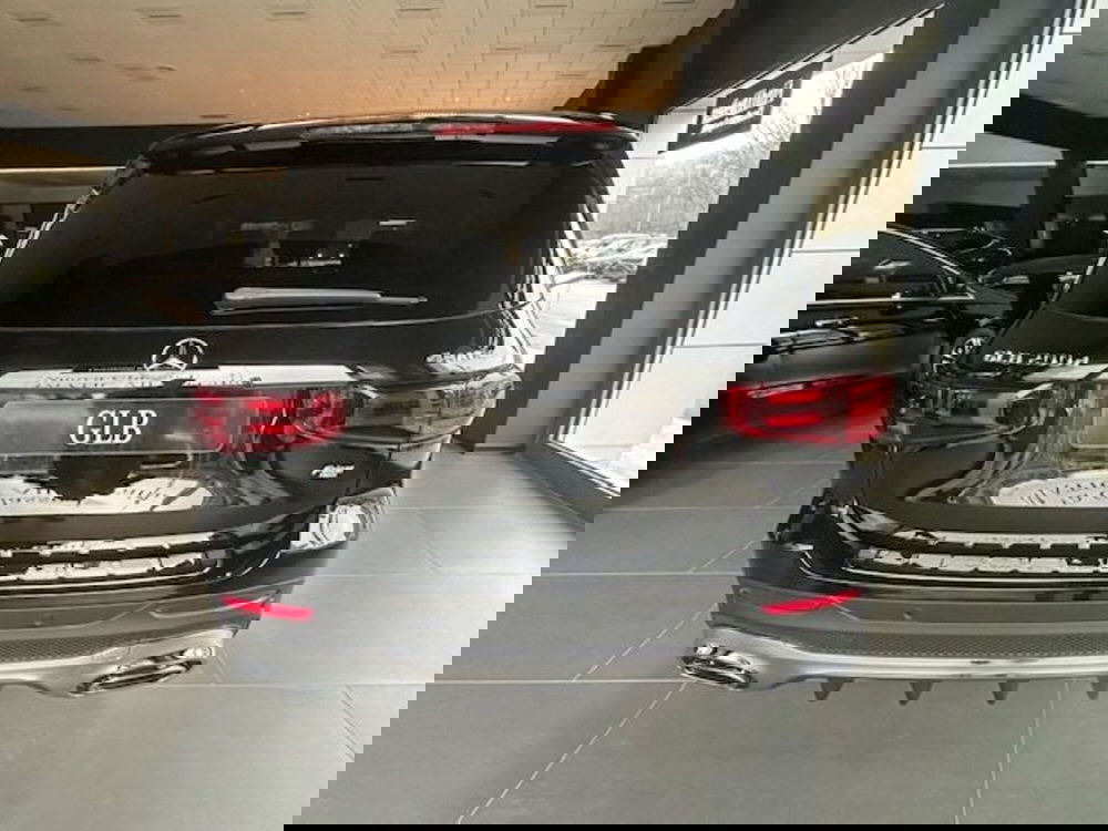 Mercedes-Benz GLB nuova a Potenza (5)