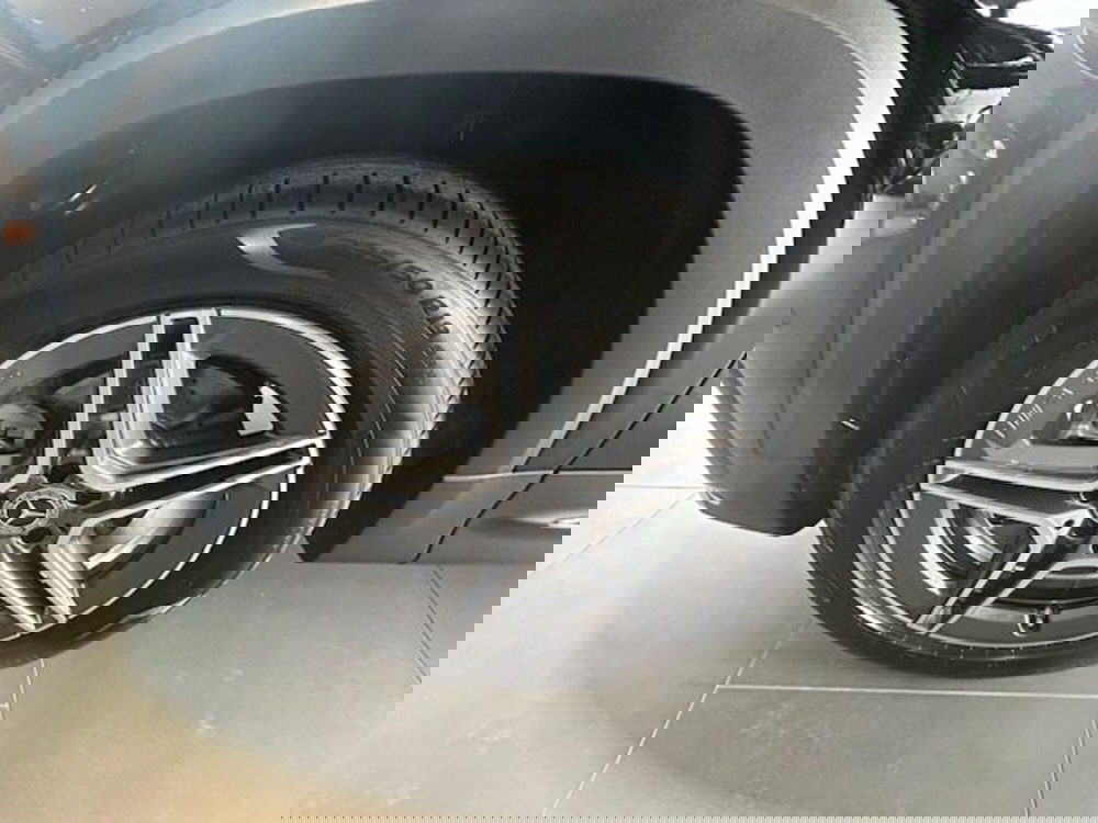 Mercedes-Benz GLB nuova a Potenza (9)