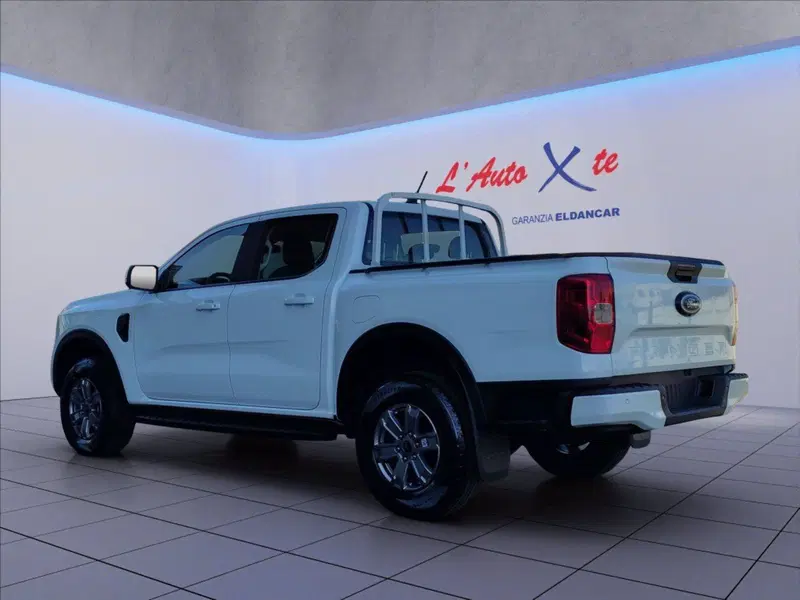 Ford Ranger Pick-up nuova a Milano (5)