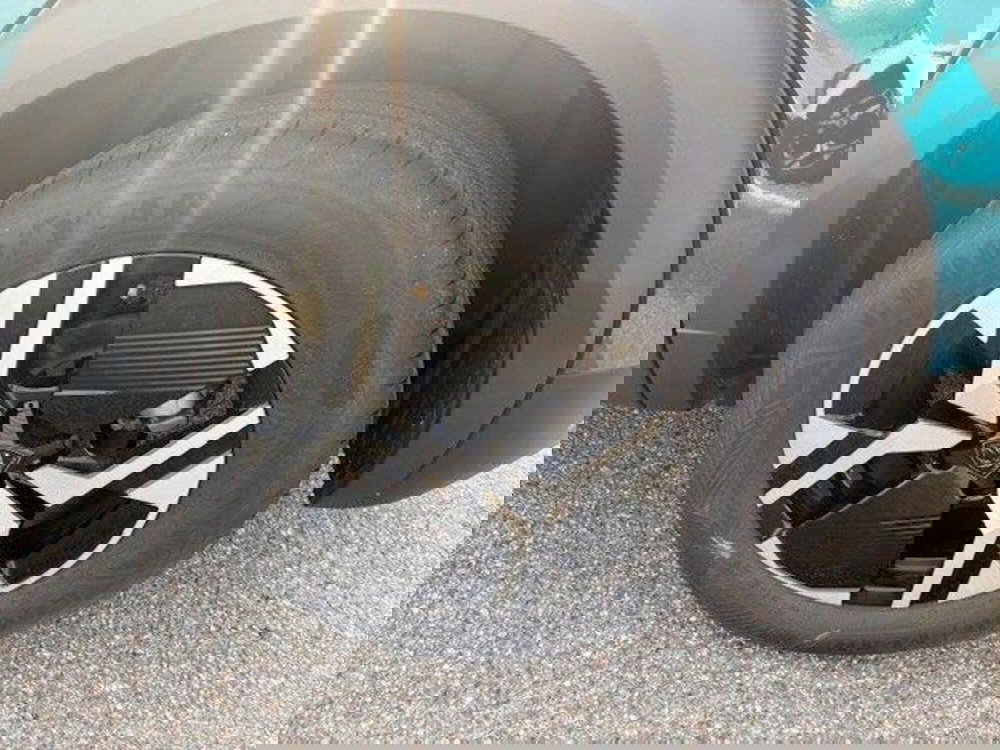 Peugeot 2008 usata a Milano (9)