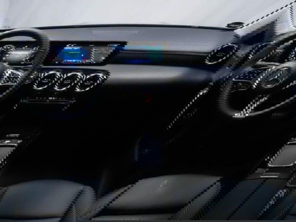 Mercedes-Benz Classe A Sedan usata a Milano (7)