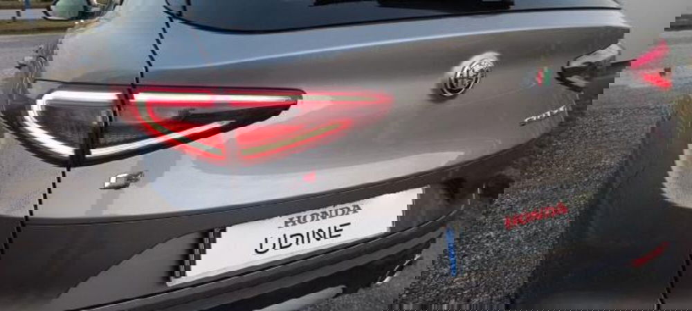 Alfa Romeo Stelvio usata a Udine (5)