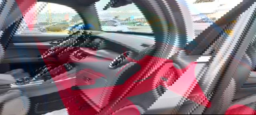 Alfa Romeo Stelvio usata a Udine (6)