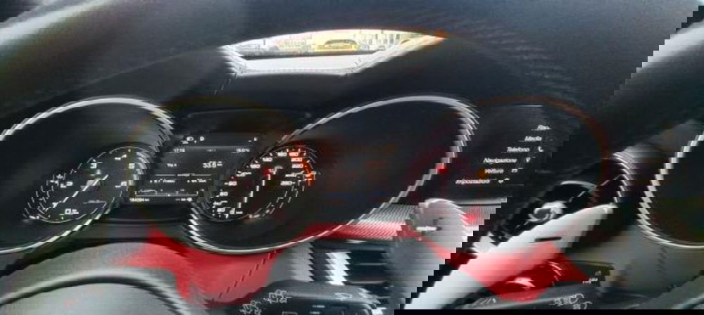 Alfa Romeo Stelvio usata a Udine (9)