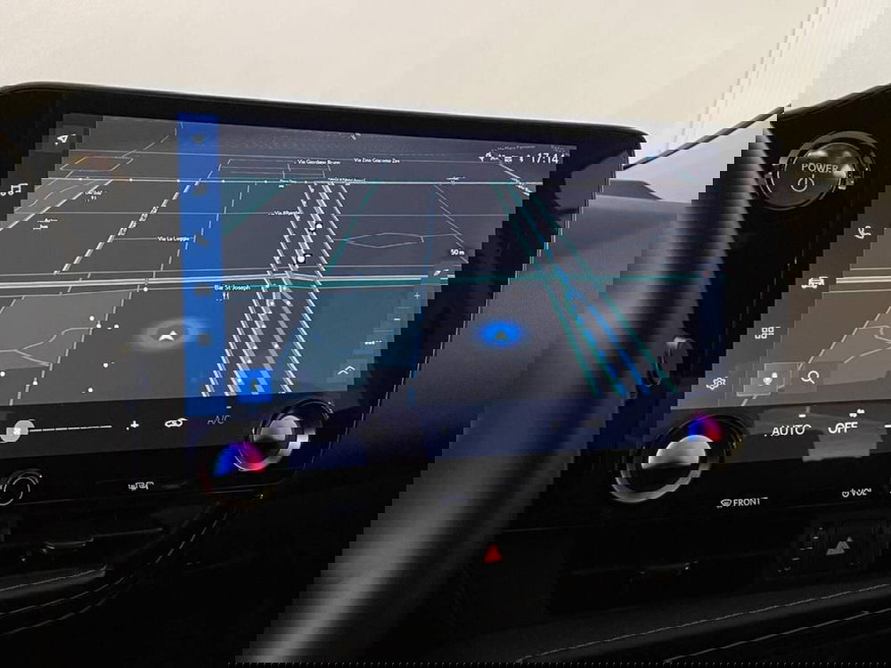 Lexus NX usata a Torino (9)