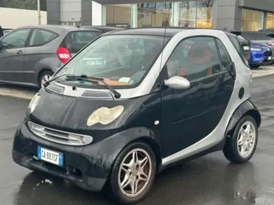 smart Fortwo 800 40 kW coup&eacute; passion cdi del 2001 usata a Massarosa