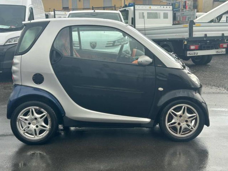 smart Fortwo usata a Lucca (5)