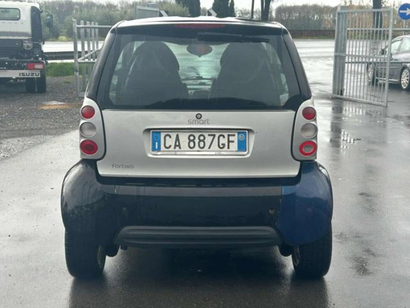 smart Fortwo usata a Lucca (7)