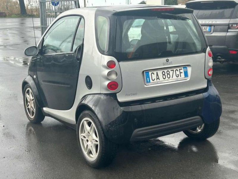 smart Fortwo usata a Lucca (8)