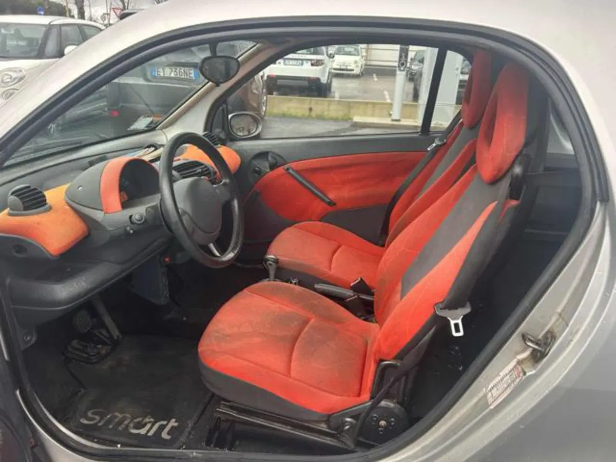 smart Fortwo usata a Lucca (9)