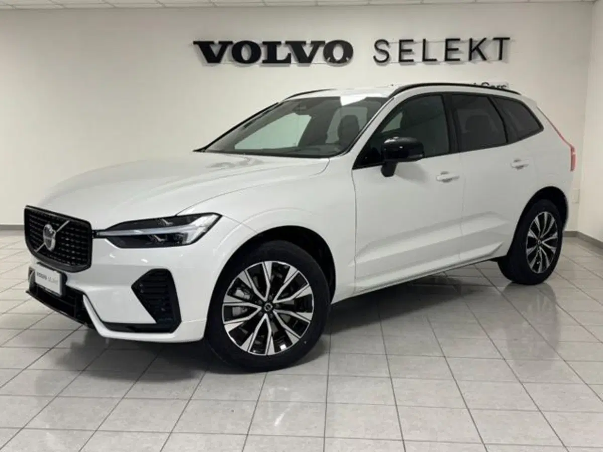 Volvo XC60 nuova a Como