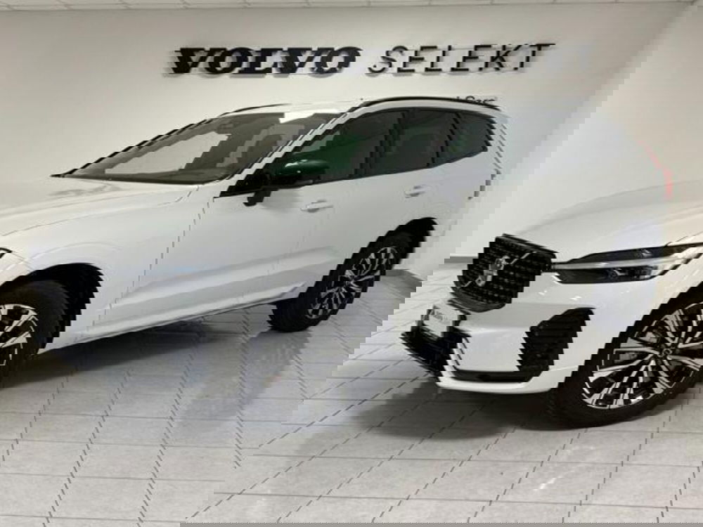 Volvo XC60 nuova a Como