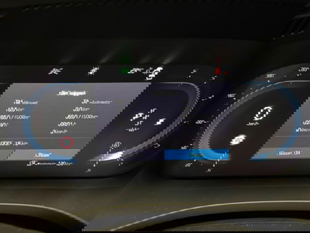 Volvo XC60 nuova a Como (15)