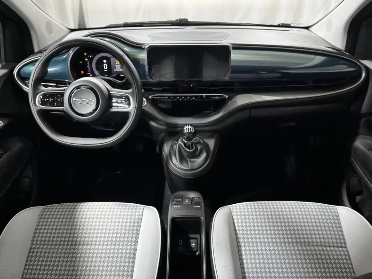 Fiat 500 nuova a Sondrio (12)