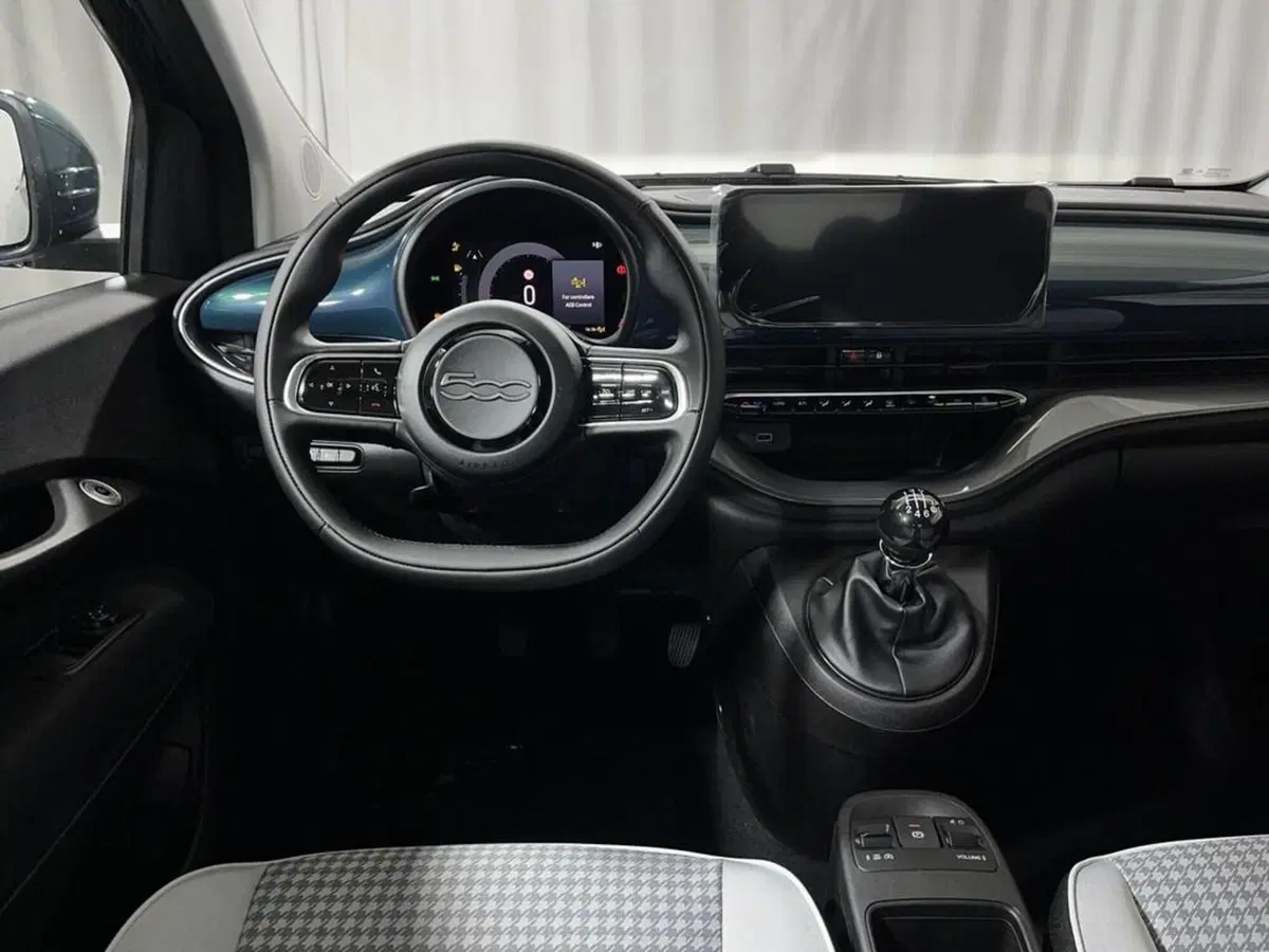 Fiat 500 nuova a Sondrio (13)