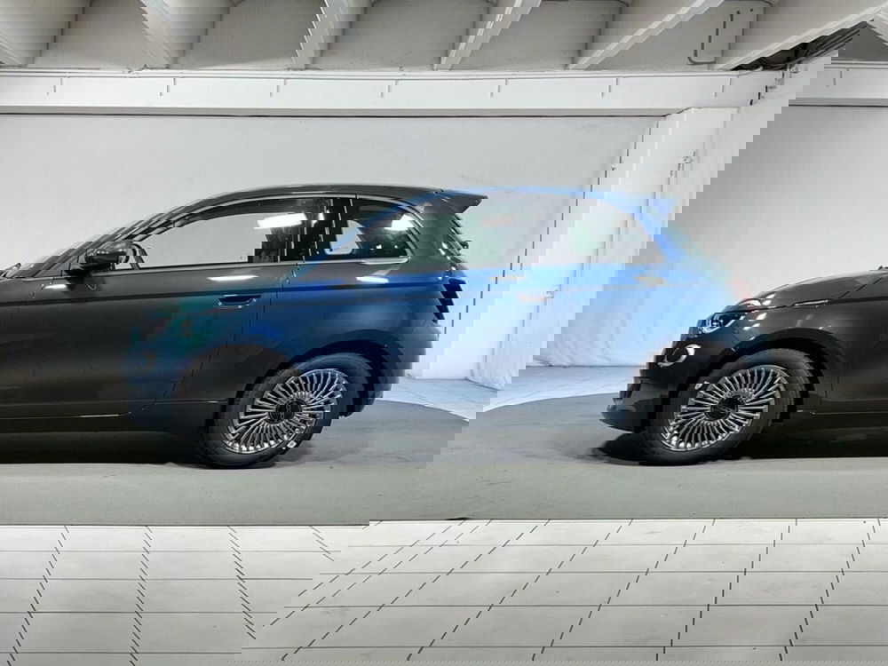 Fiat 500 nuova a Sondrio (2)