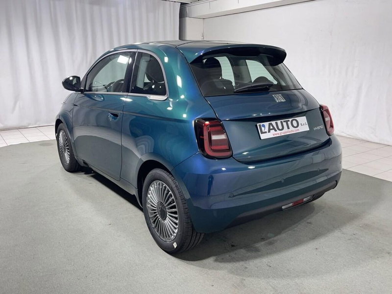 Fiat 500 nuova a Sondrio (3)